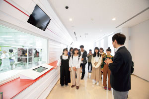 スタートアップ演習(1年次)の課外学習の様子